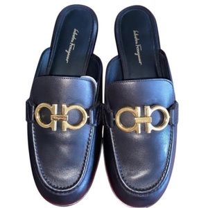 Salvatore Ferragamo Women's Black 20mm Viggio Leather Mules